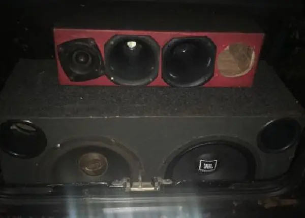 Vendo bateria, módulo, caixa com alto falante