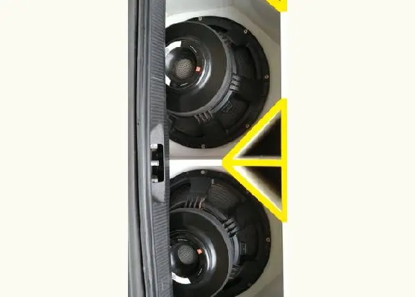 Som automotivo