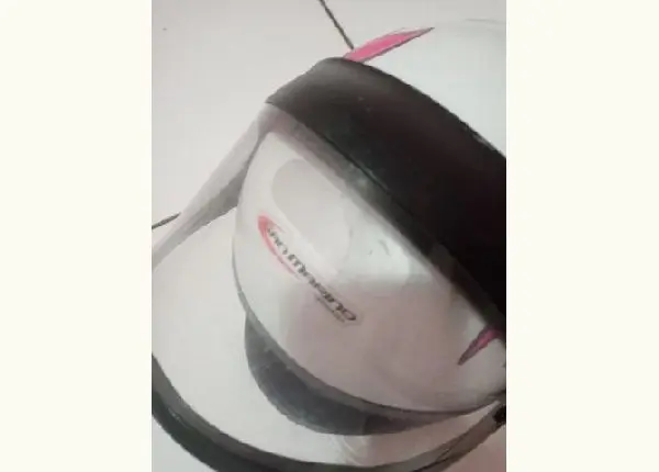 Capacete