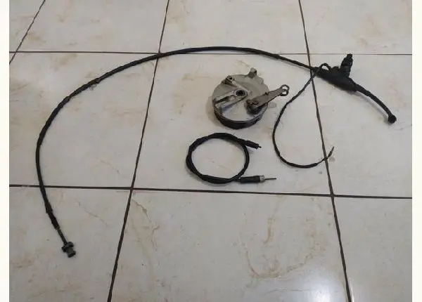 Vendo espelho de freio a tambor completo .