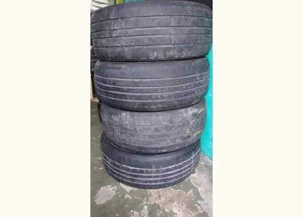 Vendo 4 pneus 16