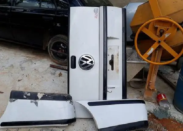 Tampa traseira saveiro g3