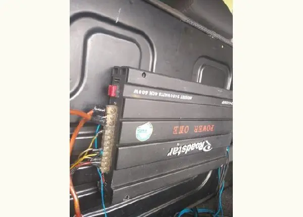 Potência Roadstar Power one pra rolo em uma Taramps ts ou venda