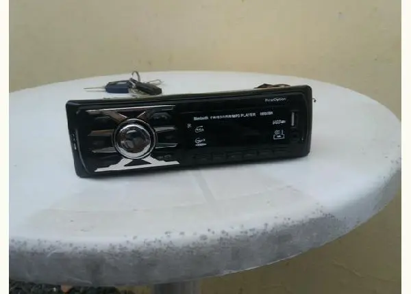 Radio top
