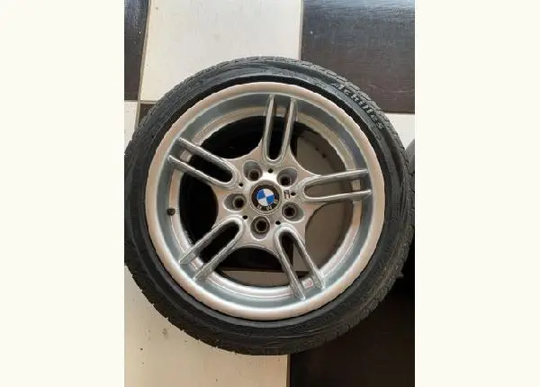 Rodas BMW Motorsports duas talas E39