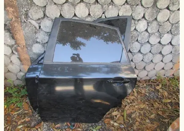Porta dianteira impreza 2010