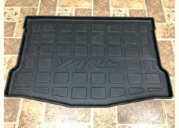 Tapete porta malas Toyota Yaris