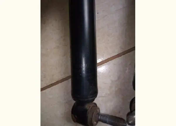 Vendo Par de Amortecedores originais Renault