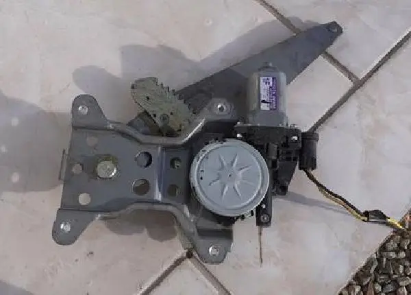 Vendo peças Etios