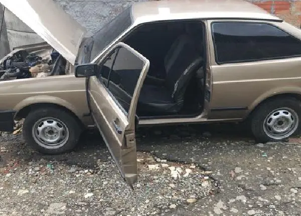 Gol cl 1.8 só pra roda