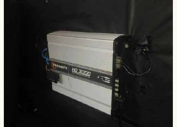 Som automotivo forte