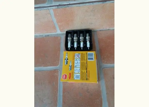 Jogo de velas NGK 45 reais