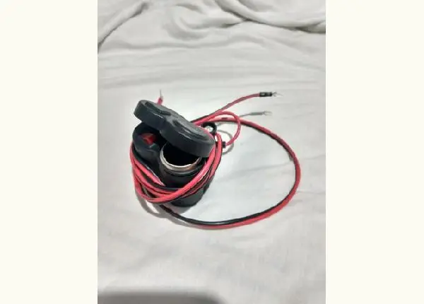 Carregador de celular na moto