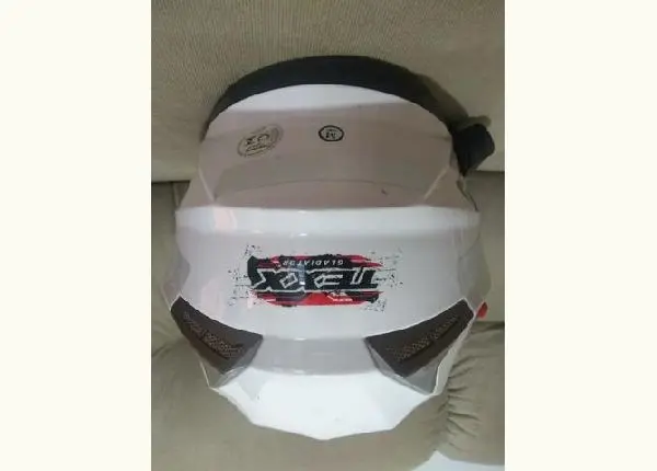 Capacete