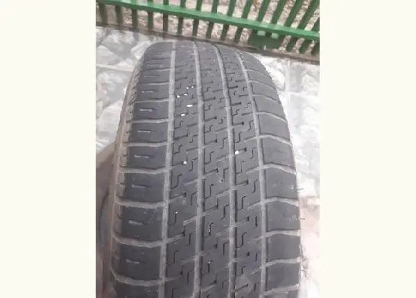 2 pneus Pirelli aro 14