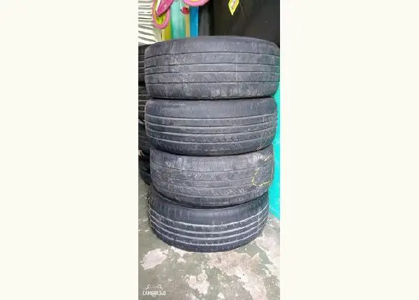 Vendo 4 pneus 16