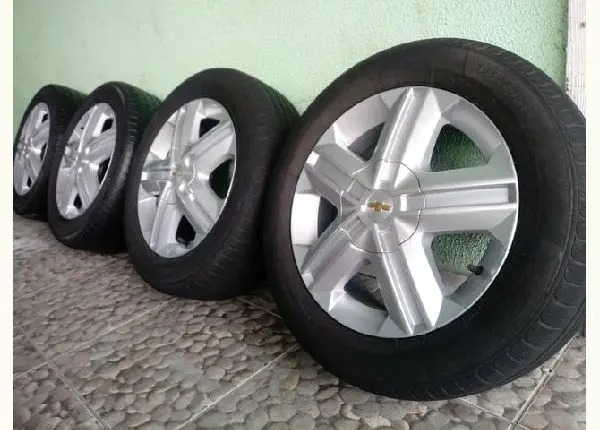 Rodas GM Astra Gsi 15 IMPECÁVEIS com Pneus Bons