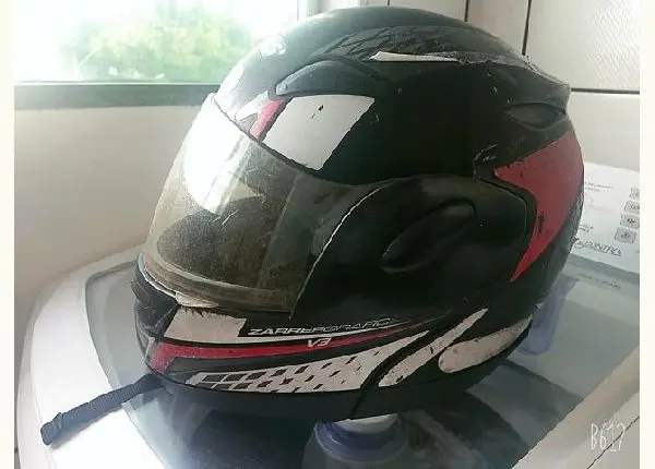 Vendo esses 2 capacetes