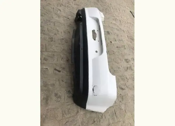 Para-choque golf