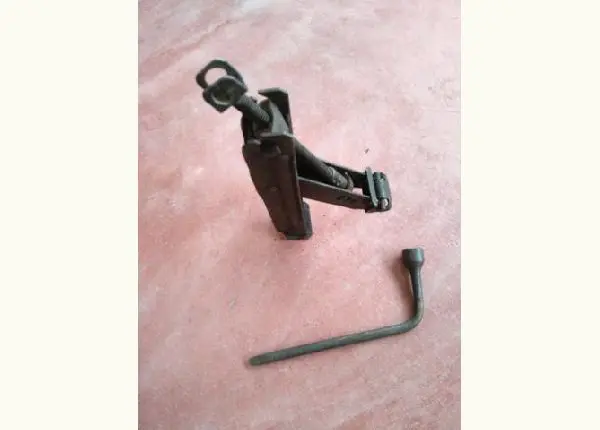 Macaco Automotivo