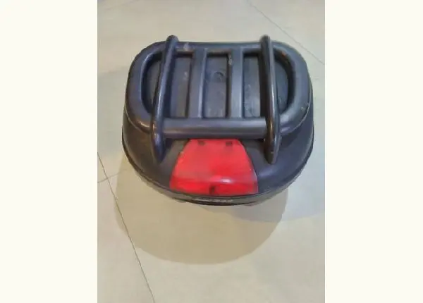 Baú 33L