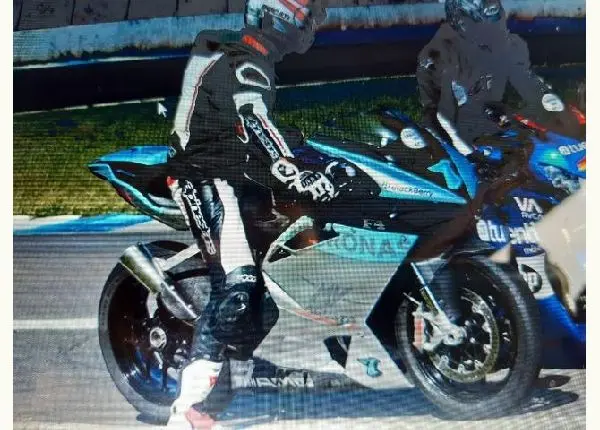 Carenagem pista F4