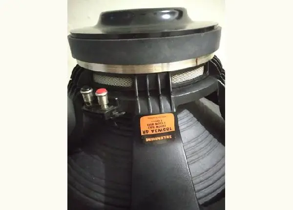 Tornado jbl 18 2200 bem novo