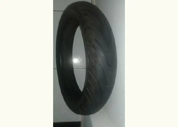 Pneu da hornet 600