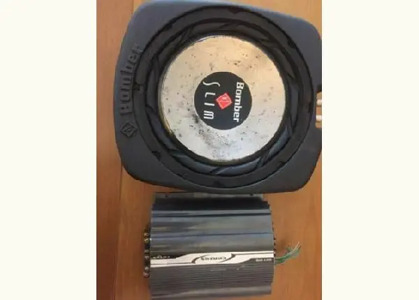 Vendo caixa vedada slim bomber + potencia