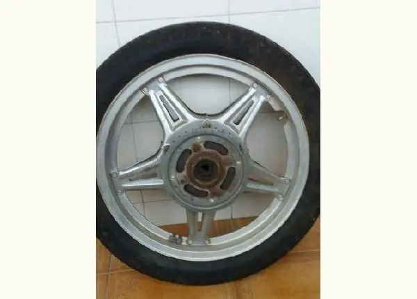 Roda traseira cb400