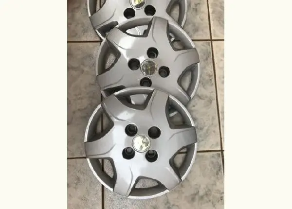 Vende-se calotas celta aro 13