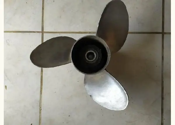 Hélice Aço Inox Raker 14 1/2 20