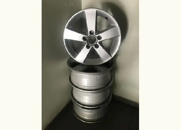 Jogo de rodas Honda