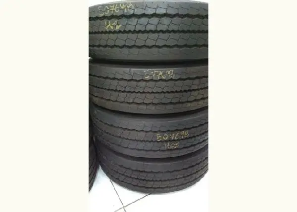 Pneu Pirelli MC 01 215/75x17, 5