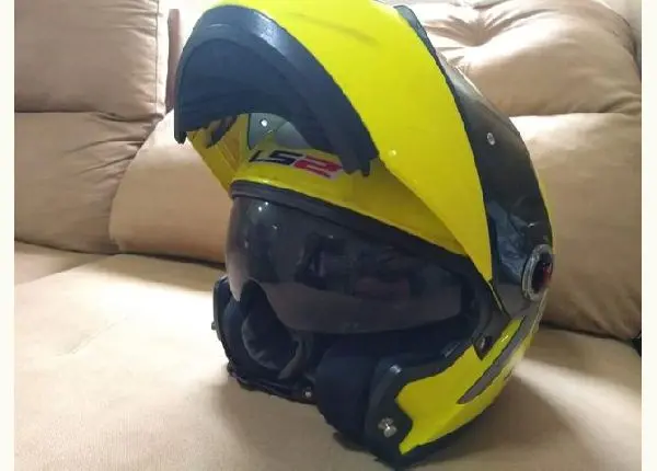 Capacete
