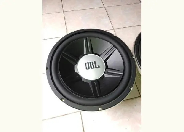 Vendo ou troco auto falante JBL GTO 1514d