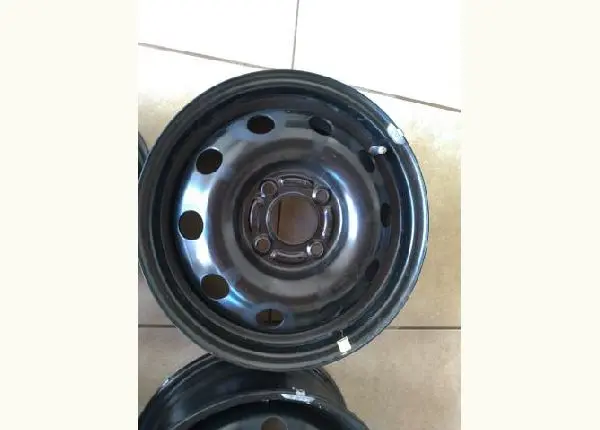 Ford Fiesta jogo de rodas aro 14
