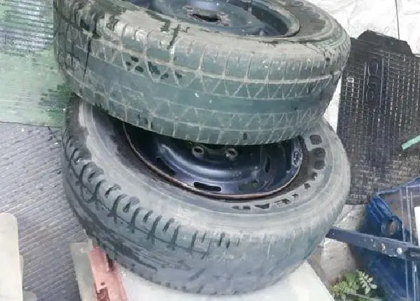 Par rodas Chevette Tubarão