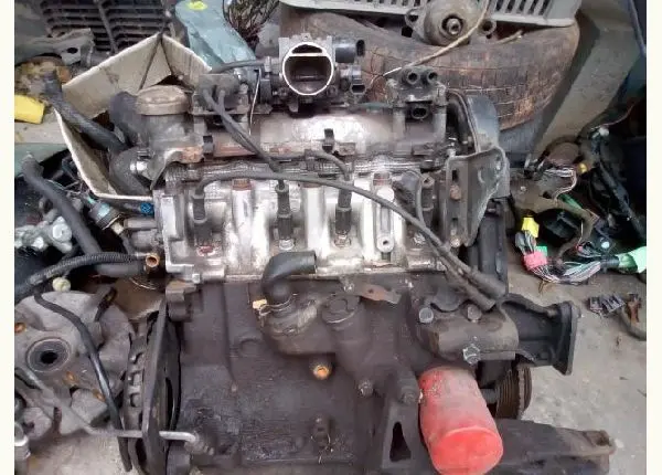 Vendo motor parcial do Palio 97 1.0