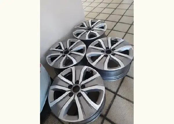 Vendo jogo de rodas, aro 16, originais da Toro
