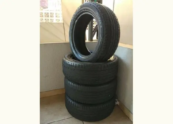 Pneus Semi Novo Dunlop - Jogo com 4 Pneus Semi Novo Doulop