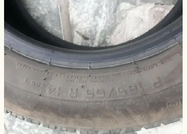 2 pneus Pirelli aro 14
