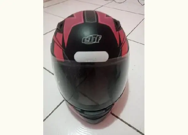 Capacete