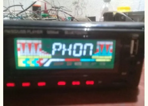 Estou vendendo este toca pen drive com Bluetooth