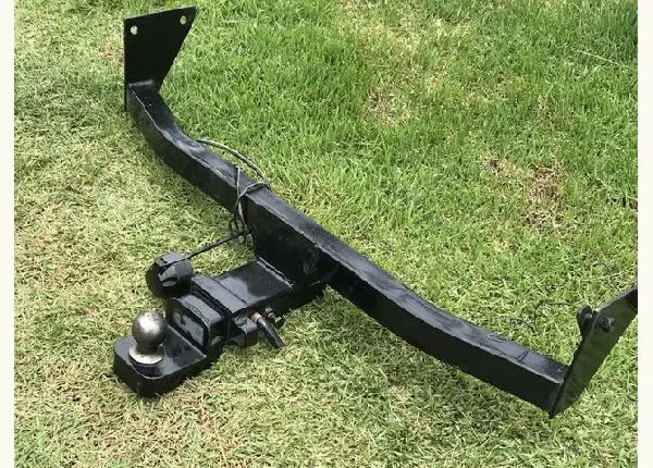 Engate para Pajero TR4 2005