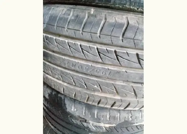 Peneu 195/50 aro 15 aceito cartao