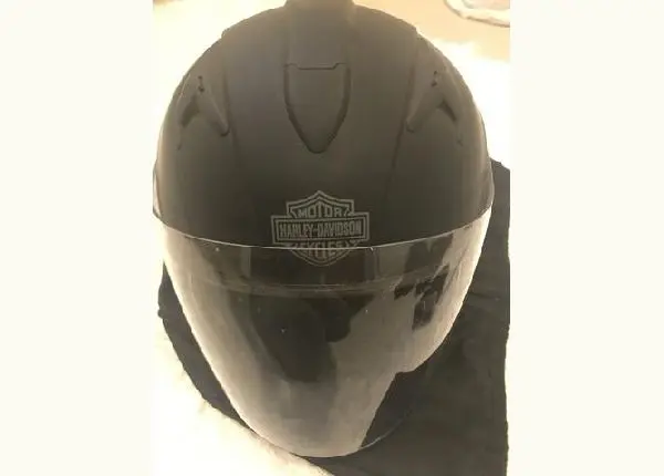 Capacete número 60