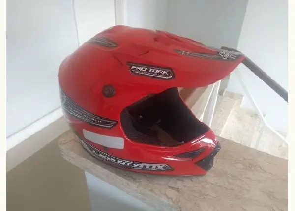 Capacete