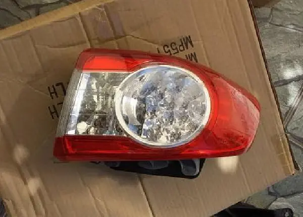 Lanterna de canto lado direito do corolla led