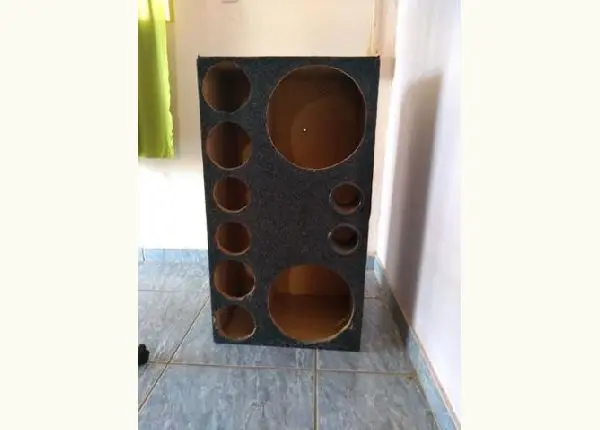 Caixa de som automotivo